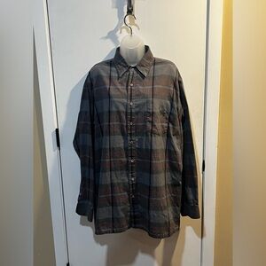 Sergio Valente Black & Gray Plaid Button-Up Shirt